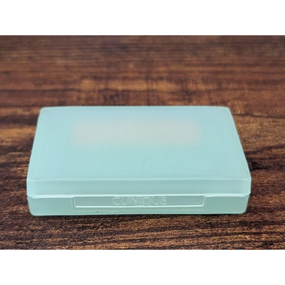 NEW Clinique High Impact Eye Shadow Sunkissed .03 Oz Travel Size Peachy Shimmer - Picture 2 of 4